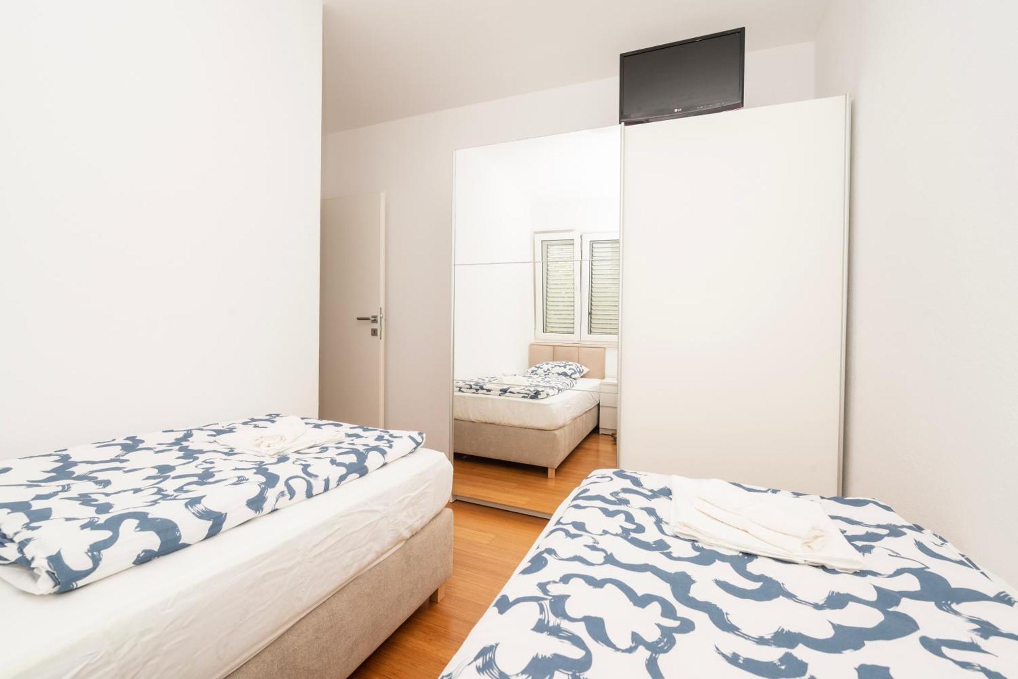 Apartment Paula Trogir Exteriör bild