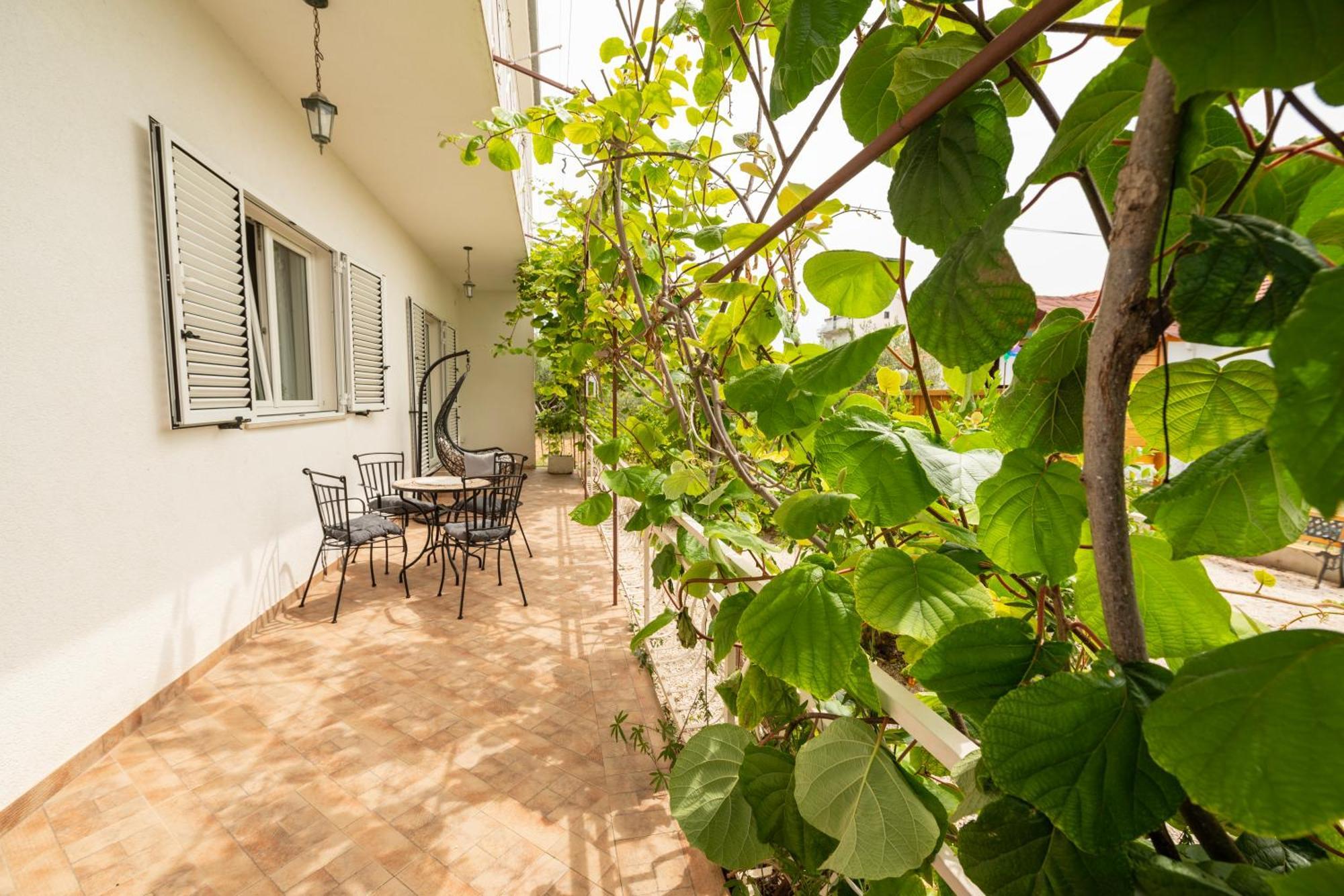 Apartment Paula Trogir Exteriör bild